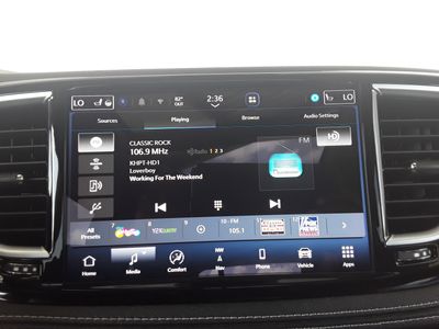 2023 Chrysler Pacifica - Photo 14