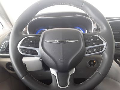2023 Chrysler Pacifica - Photo 19