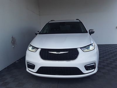 2023 Chrysler Pacifica - Photo 23