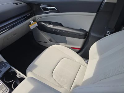 2026 Kia Sportage — photo 16 view