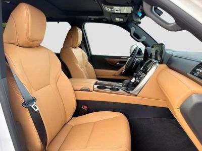 2026 Lexus LX — photo 16 view