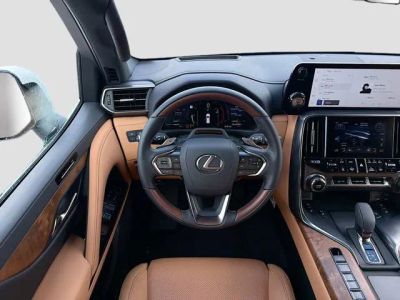 2026 Lexus LX — photo 18 view