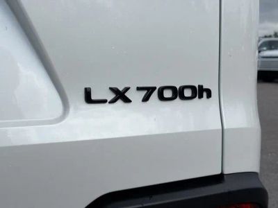 2026 Lexus LX — photo 11 view