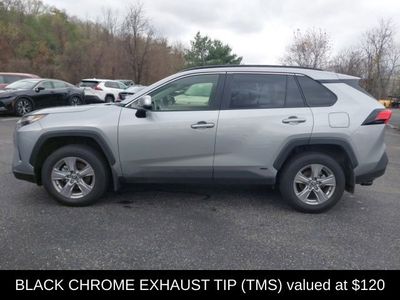 2025 Toyota RAV4 Hybrid XLE - Photo 7