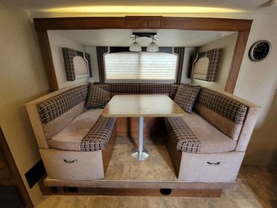 2015 Lance 2295 - Photo 21