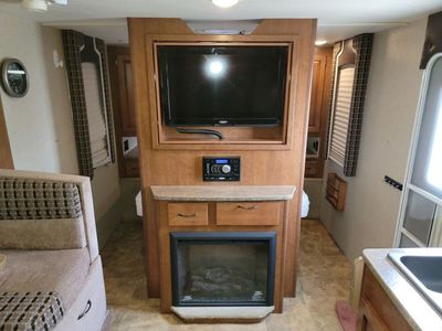 2015 Lance 2295 - Photo 15