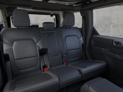 2026 Ford Bronco — photo 11 view