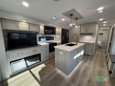 2026 Brinkley Model Z - Photo 8