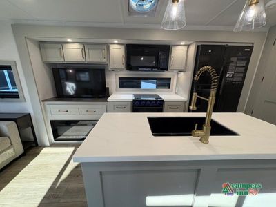 2026 Brinkley Model Z - Photo 22