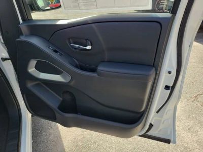 2026 Nissan Frontier — photo 32 view