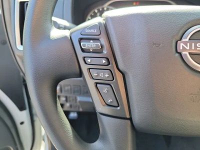 2026 Nissan Frontier — photo 11 view