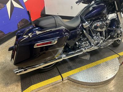 2025 Harley-Davidson FLHX - Street Glide — photo 17 view