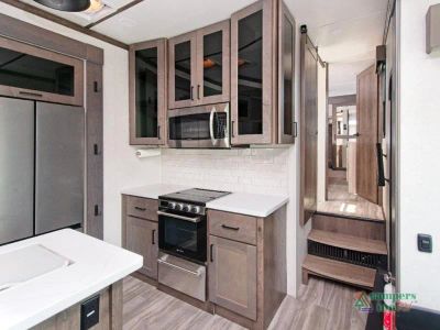 2022 Alliance RV Valor — photo 26 view