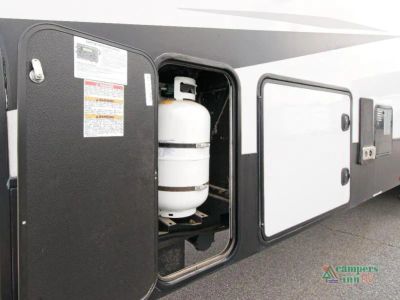 2022 Alliance RV Valor — photo 50 view