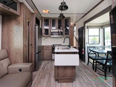 2022 Alliance RV Valor — photo 15 view