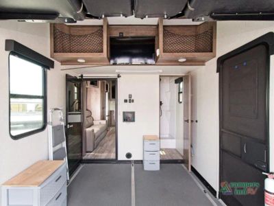 2022 Alliance RV Valor — photo 30 view