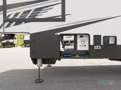 2022 Alliance RV Valor — photo 47 view
