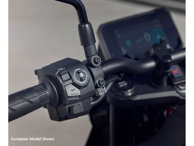2025 Honda CB750 Hornet - Photo 17