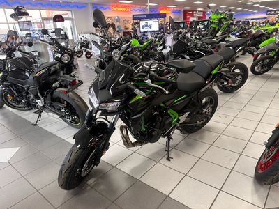 2025 Kawasaki Z650 ABS - Photo 2
