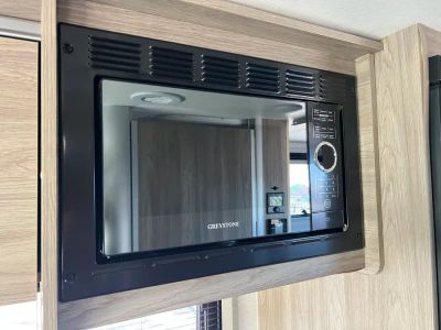 2027 Winnebago EKKO — photo 9 view