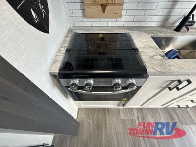 2025 Venture RV Stratus - Photo 20