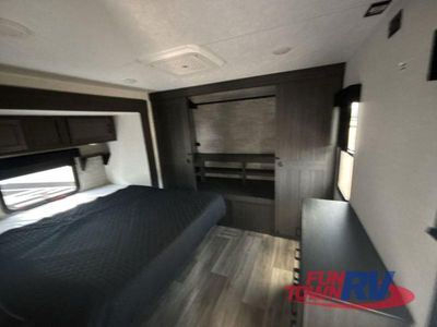 2025 Venture RV Stratus - Photo 37