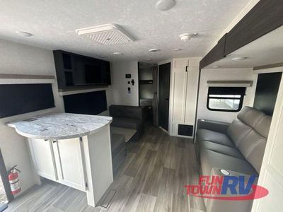 2025 Venture RV Stratus - Photo 17