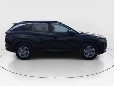 2024 Hyundai Tucson — photo 8 view