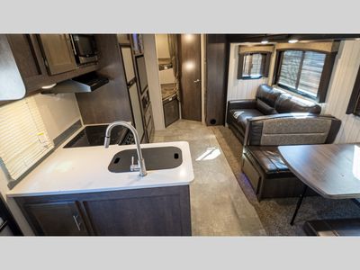 2018 CrossRoads RV Sunset Trail Super Lite - Photo 31