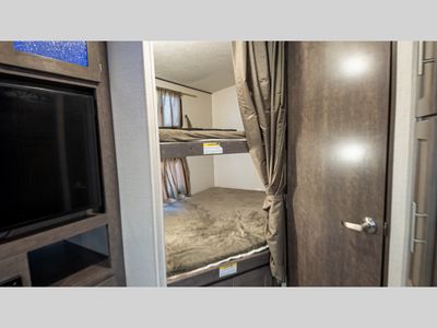 2018 CrossRoads RV Sunset Trail Super Lite - Photo 21