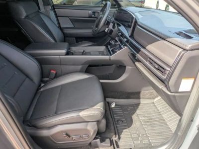 2025 Hyundai Santa Fe Hybrid — photo 25 view