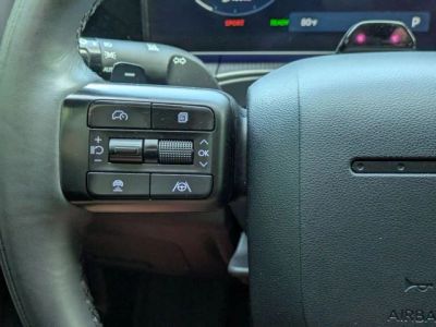 2025 Hyundai Santa Fe Hybrid — photo 17 view