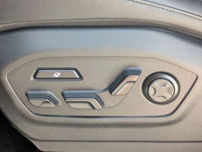 2025 Hyundai Santa Fe Hybrid — photo 12 view