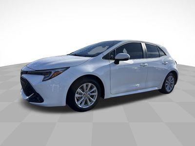 2025 Toyota Corolla Hatchback - Photo 2