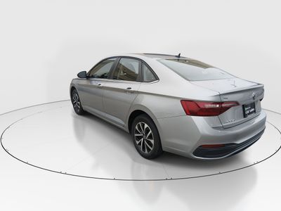 2024 Volkswagen Jetta - Photo 5