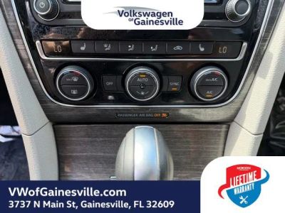 2018 Volkswagen Passat — photo 22 view