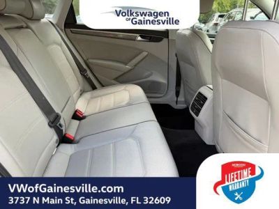 2018 Volkswagen Passat — detail view