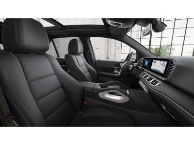 2026 Mercedes-Benz GLE — interior view