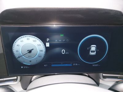 2024 Hyundai Elantra — photo 14 view