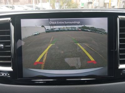 2023 Chrysler Pacifica — photo 16 view