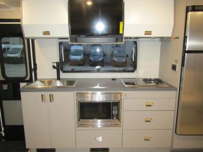2026 Winnebago VIEW - Photo 10