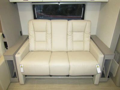 2026 Winnebago VIEW - Photo 7