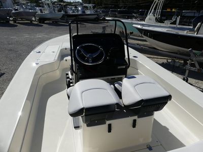2026 ShearWater X22 Hybrid - Photo 7