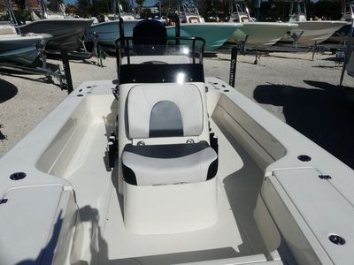 2026 ShearWater X22 Hybrid - Photo 15