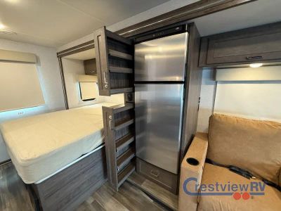 2025 Winnebago Porto - Photo 12