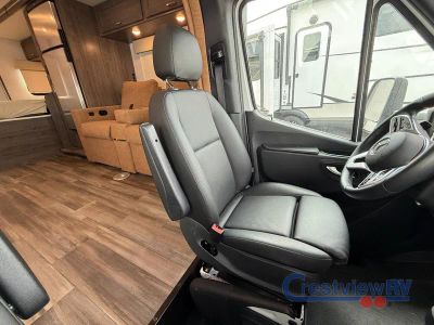 2025 Winnebago Porto - Photo 20