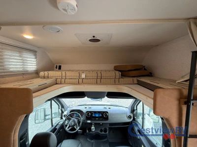 2025 Winnebago Porto - Photo 16