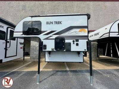 2027 Sun Trek 600 — engine compartment view