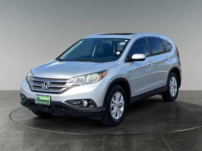 2014 Honda CR-V — rear three-quarter view