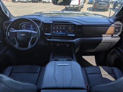 2024 Chevrolet Silverado 3500HD — photo 15 view